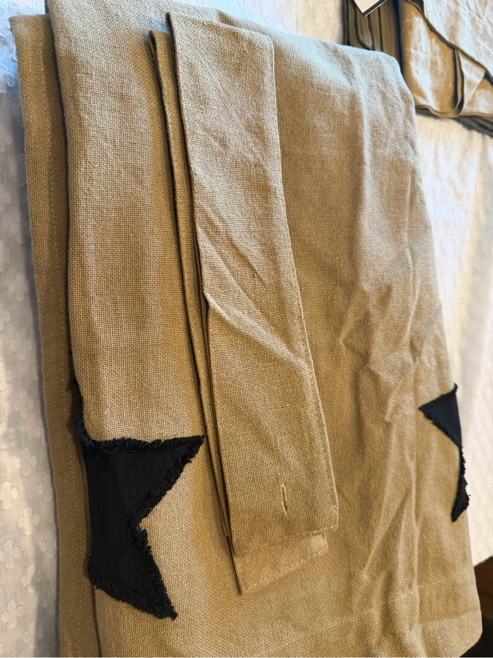 Primitive Amish Home Accents Curtain Panel with prim Black Star Accents